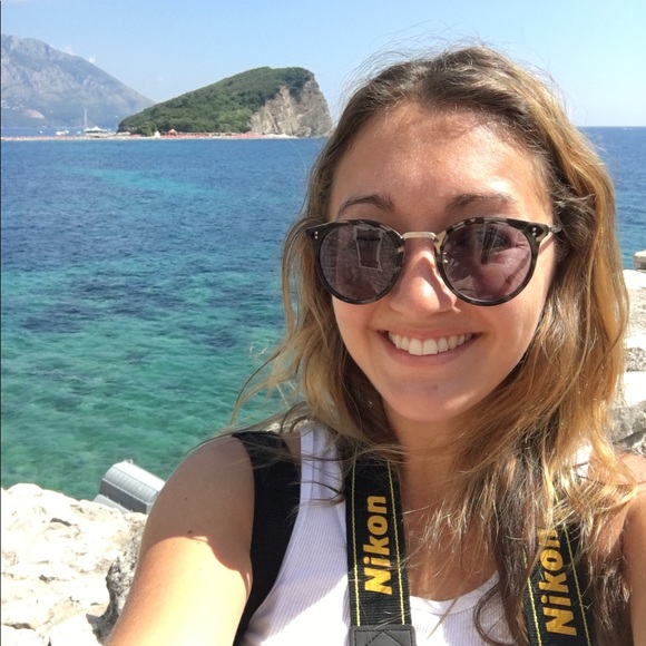 Meet your Posher, Alexa - Picture 1 of 1